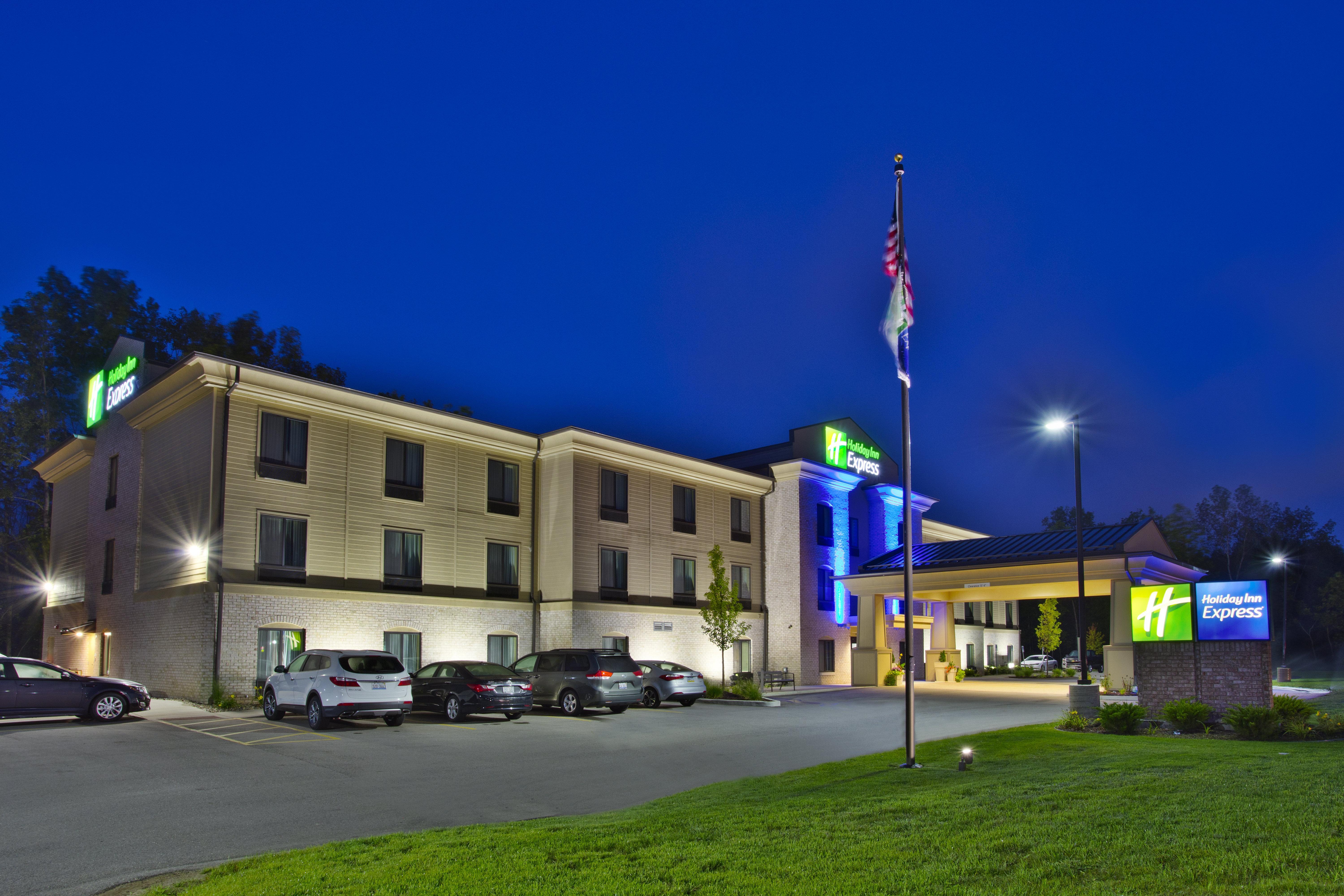 Holiday Inn Express Hastings By Ihg Exterior photo