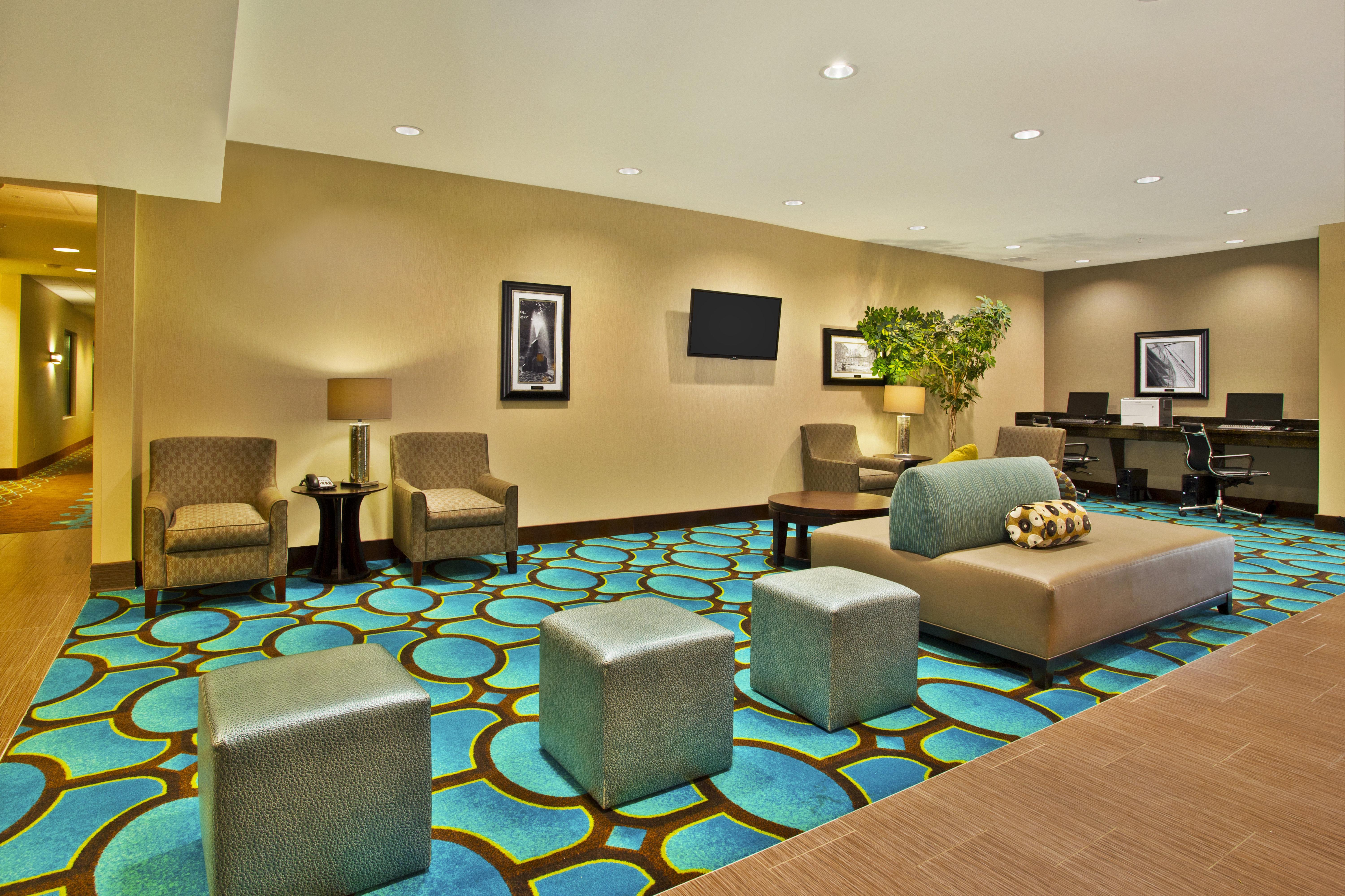 Holiday Inn Express Hastings By Ihg Exterior photo